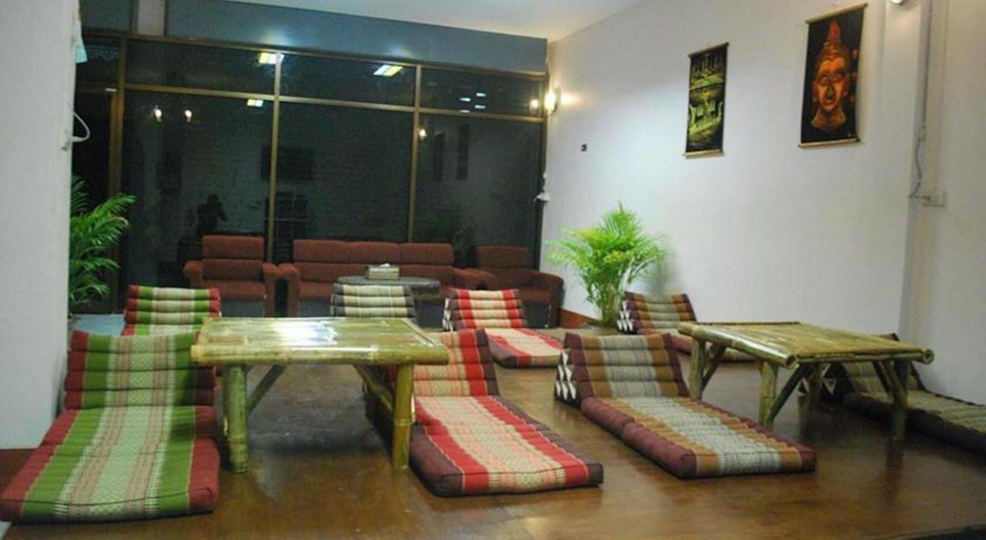 Baan Kai Hostel Baan Khai Dış mekan fotoğraf