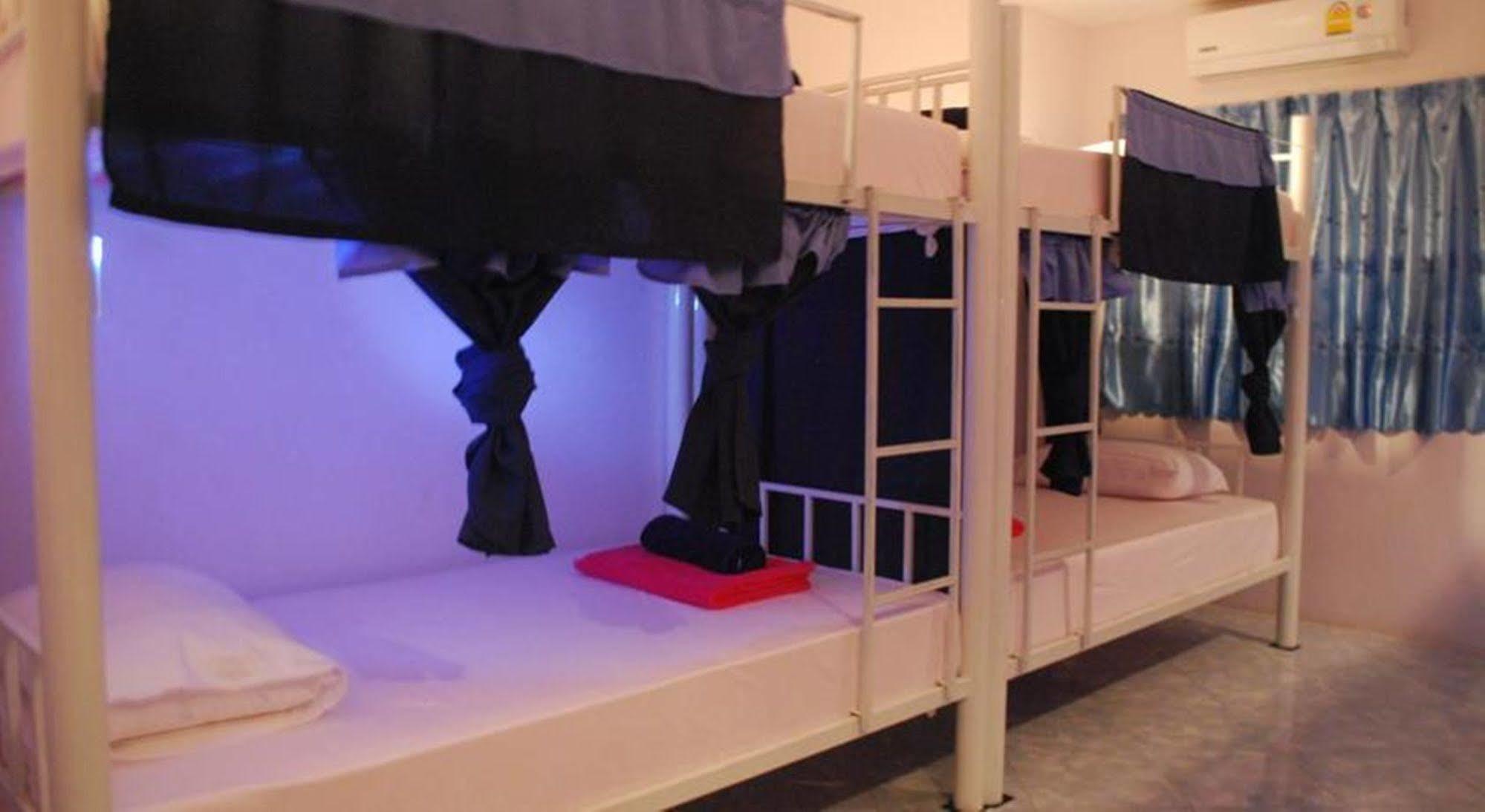 Baan Kai Hostel Baan Khai Dış mekan fotoğraf