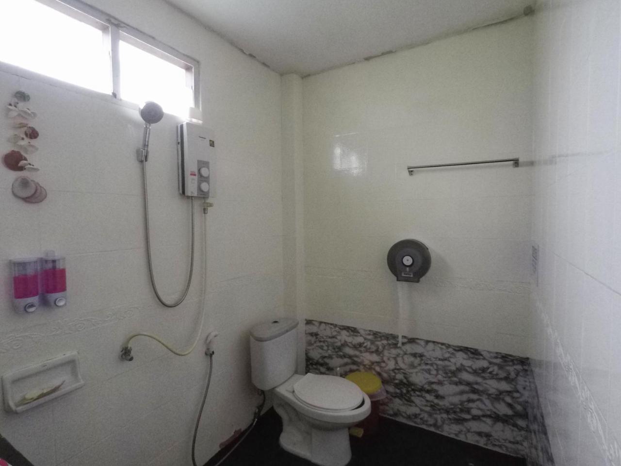 Baan Kai Hostel Baan Khai Dış mekan fotoğraf